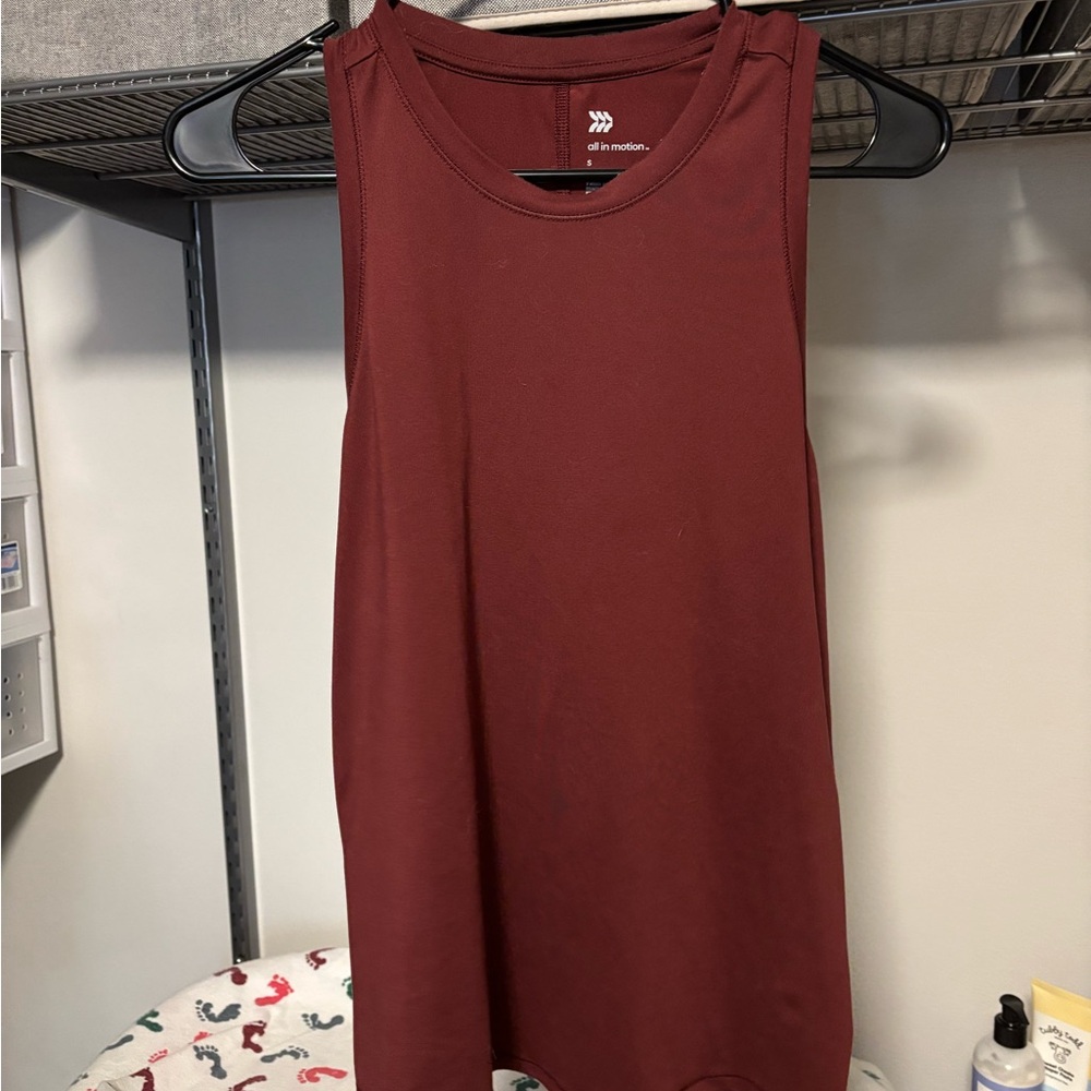 All in Motion Red Sleeveless Muscle Tee